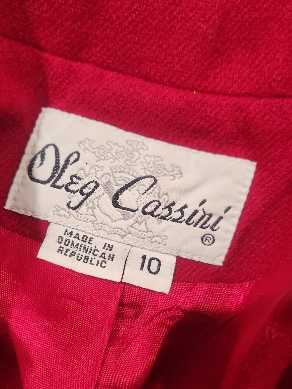 Oleg Cassini Suit - Picture 7 of 13